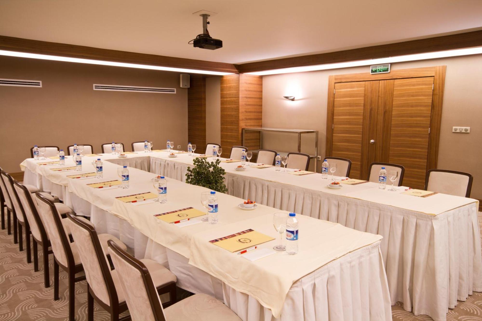 Grand Hotel Gaziantep Kültér fotó