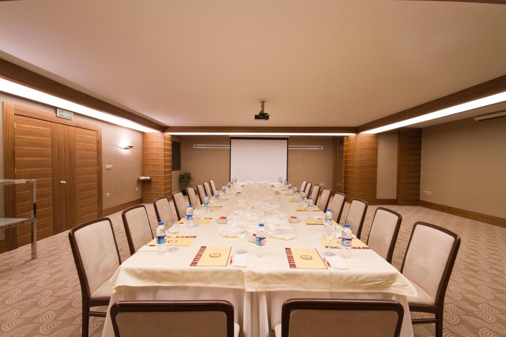 Grand Hotel Gaziantep Kültér fotó